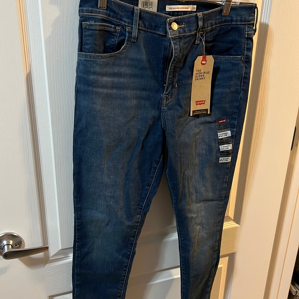 Levi’s 720 High-Rise Jeans